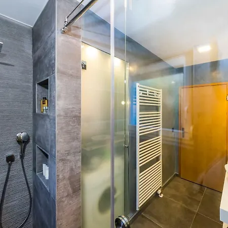 بيت للعطل Holiday Vila Luna زادار