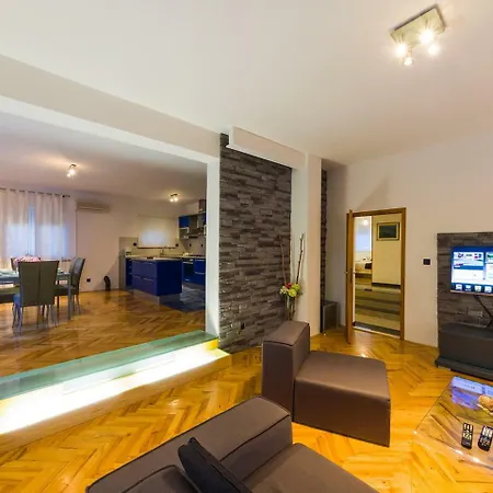 Holiday Home Vila Luna Holiday home
