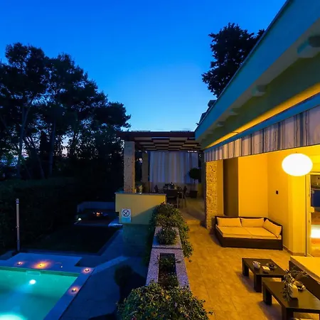 Holiday Home Vila Luna * Zadar